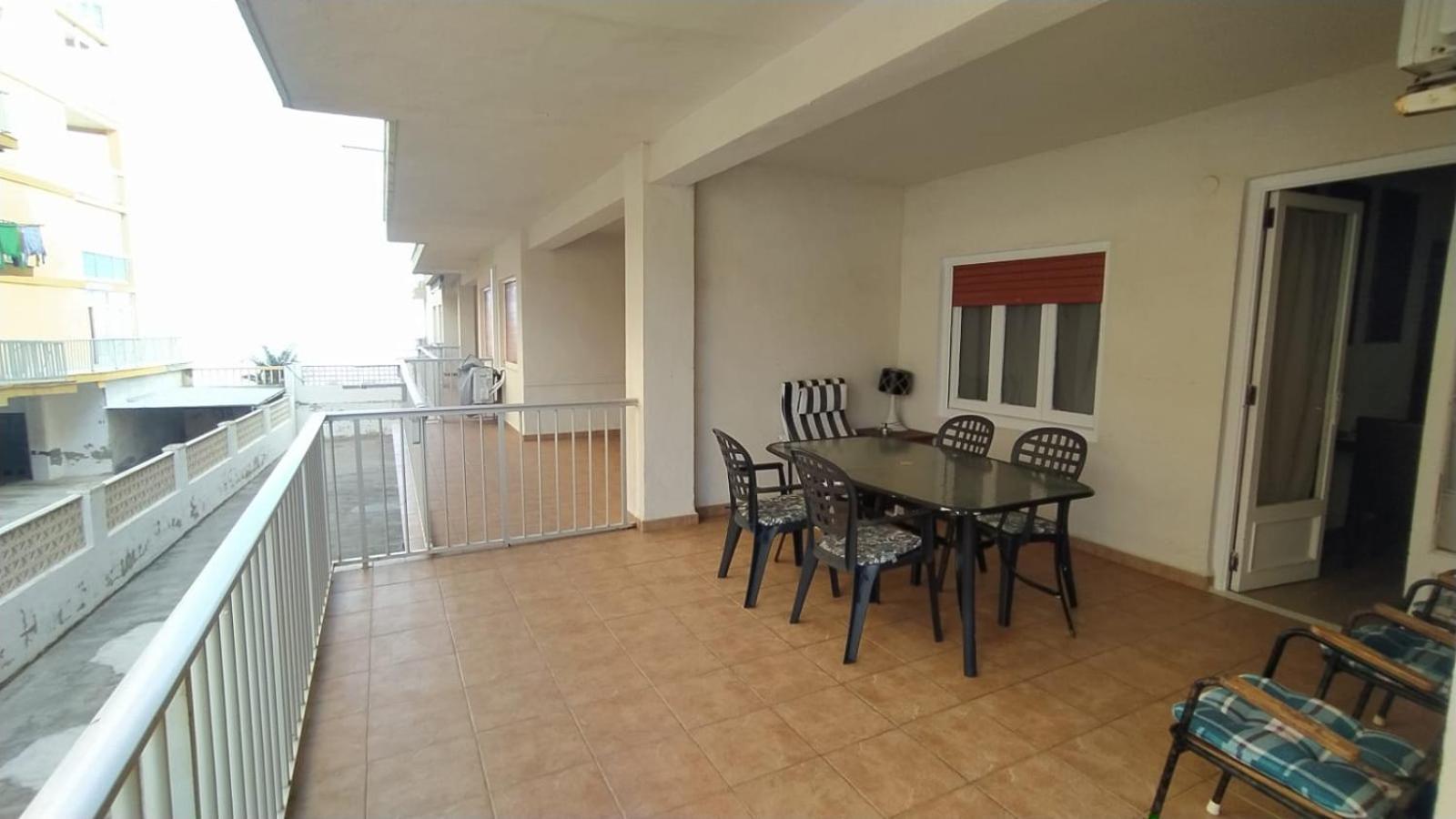 Apartamento Entero Primera Linea De Playa, Pet Friendly Tavernes de Valldigna Exterior photo